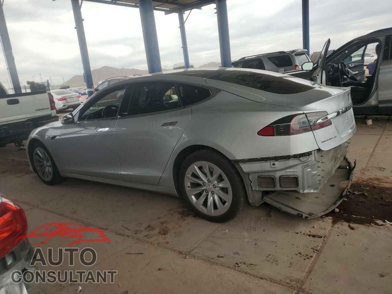 TESLA MODEL S 2017 - 5YJSA1E22HF197885