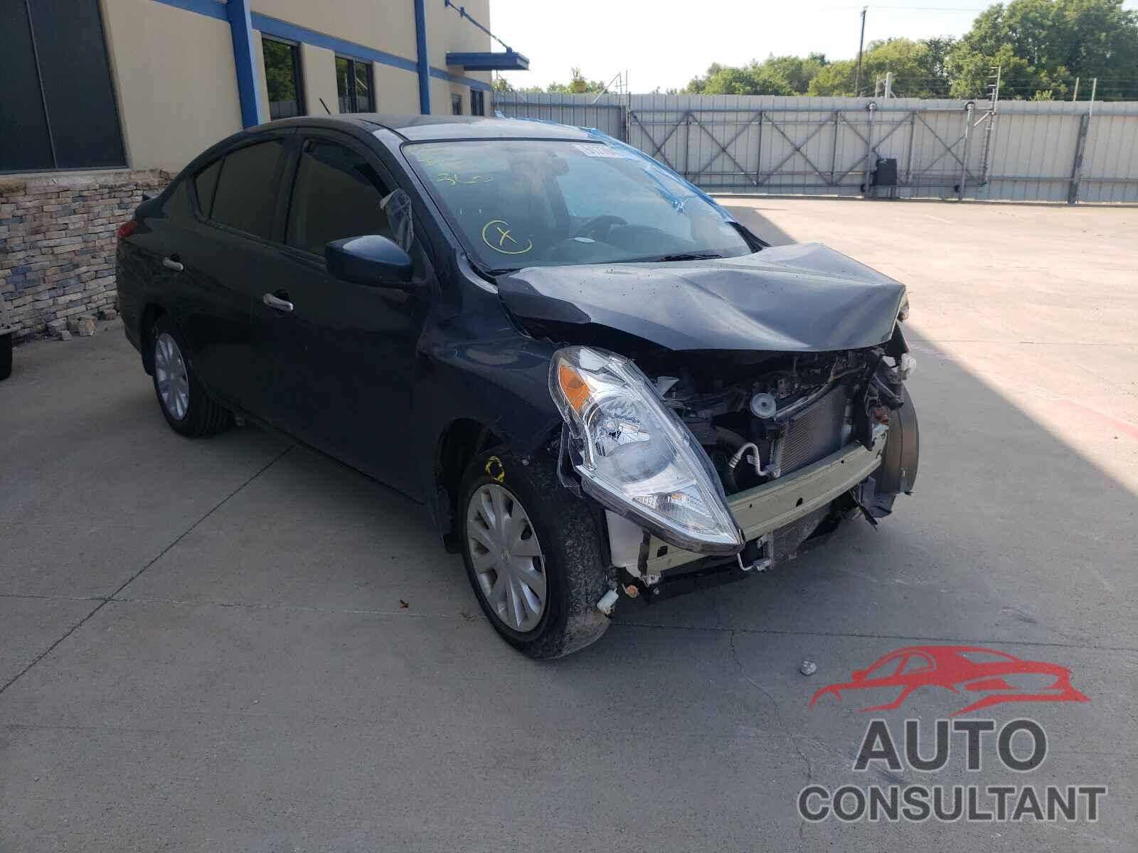 NISSAN VERSA 2017 - 3N1CN7AP4HL901229