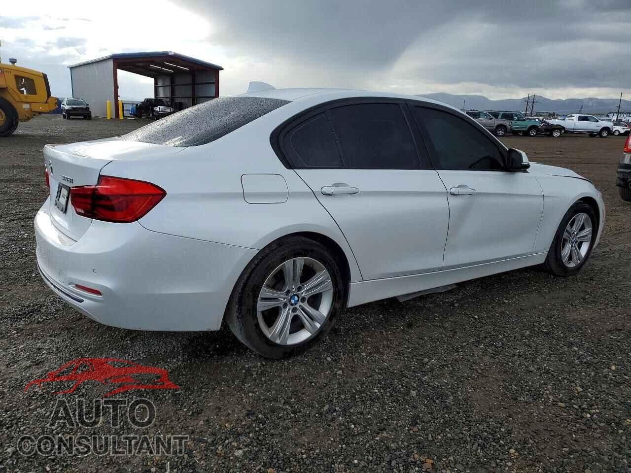 BMW 3 SERIES 2016 - WBA8E3G58GNU00177