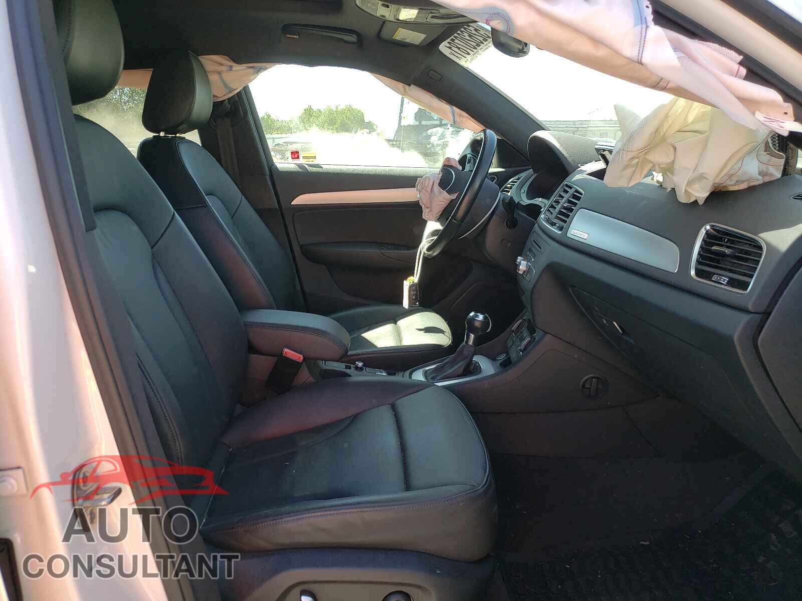 AUDI Q3 2017 - WA1ECCFS3HR017688