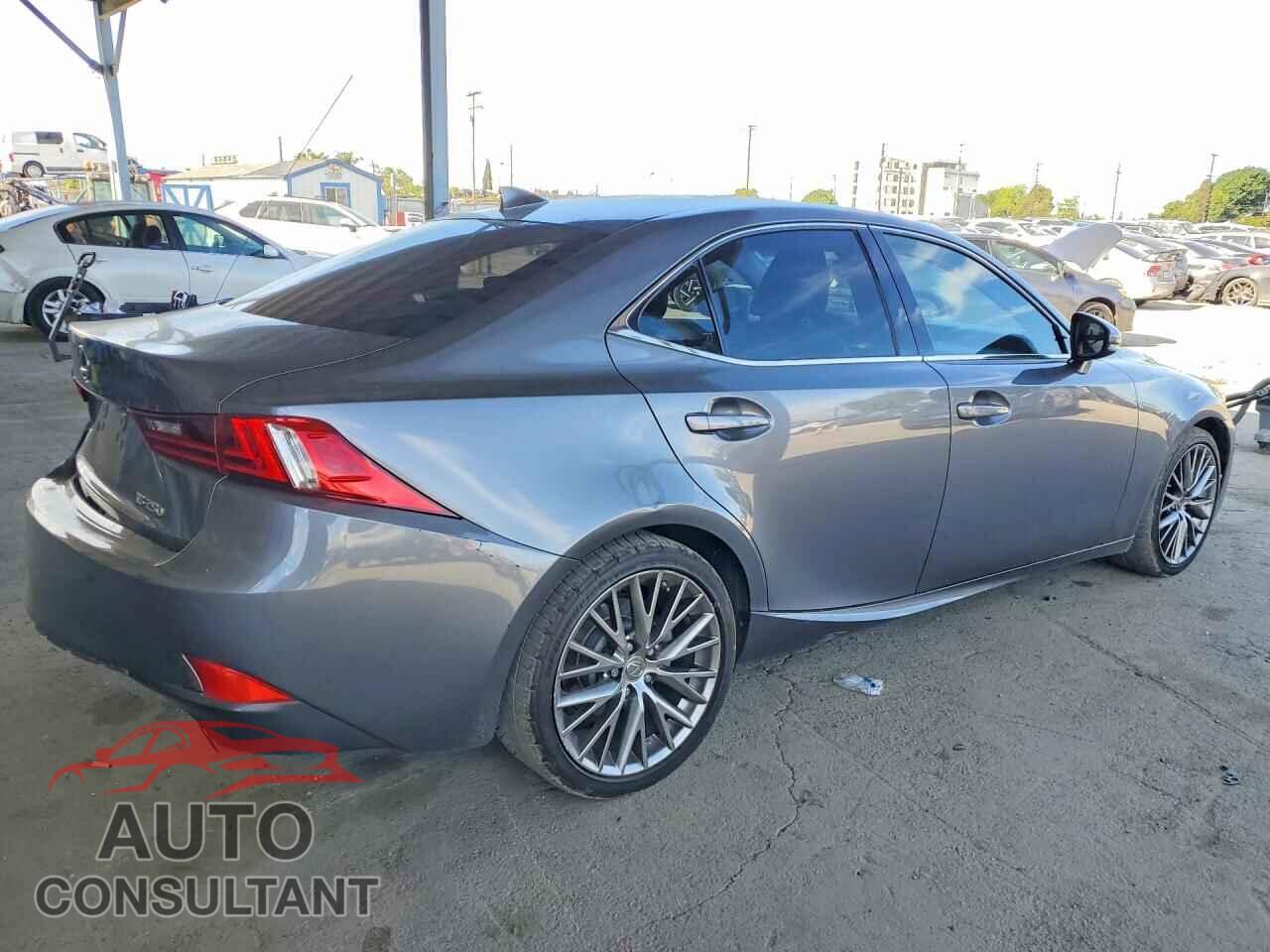 LEXUS IS 2015 - JTHBF1D20F5052148