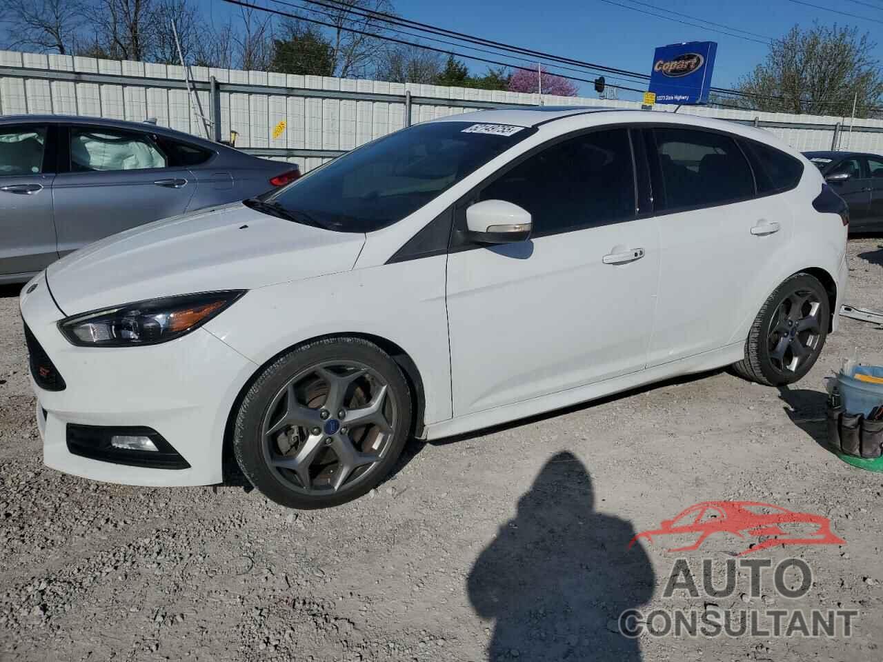 FORD FOCUS 2017 - 1FADP3L93HL349064