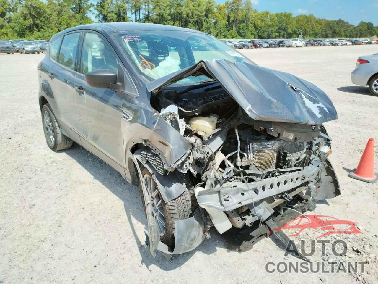 FORD ESCAPE 2017 - 1FMCU0F78HUC78182