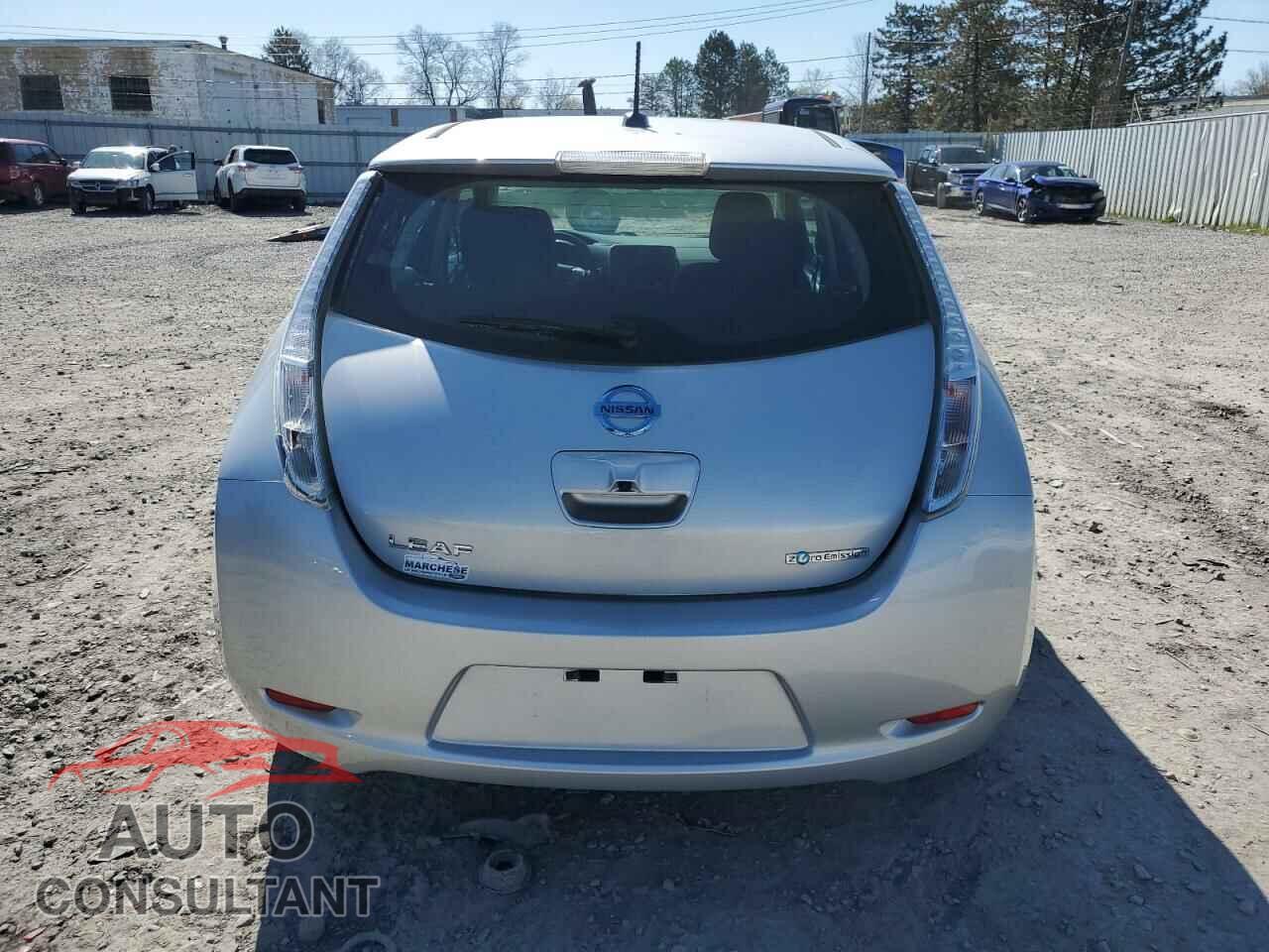 NISSAN LEAF 2016 - 1N4AZ0CP8GC305912