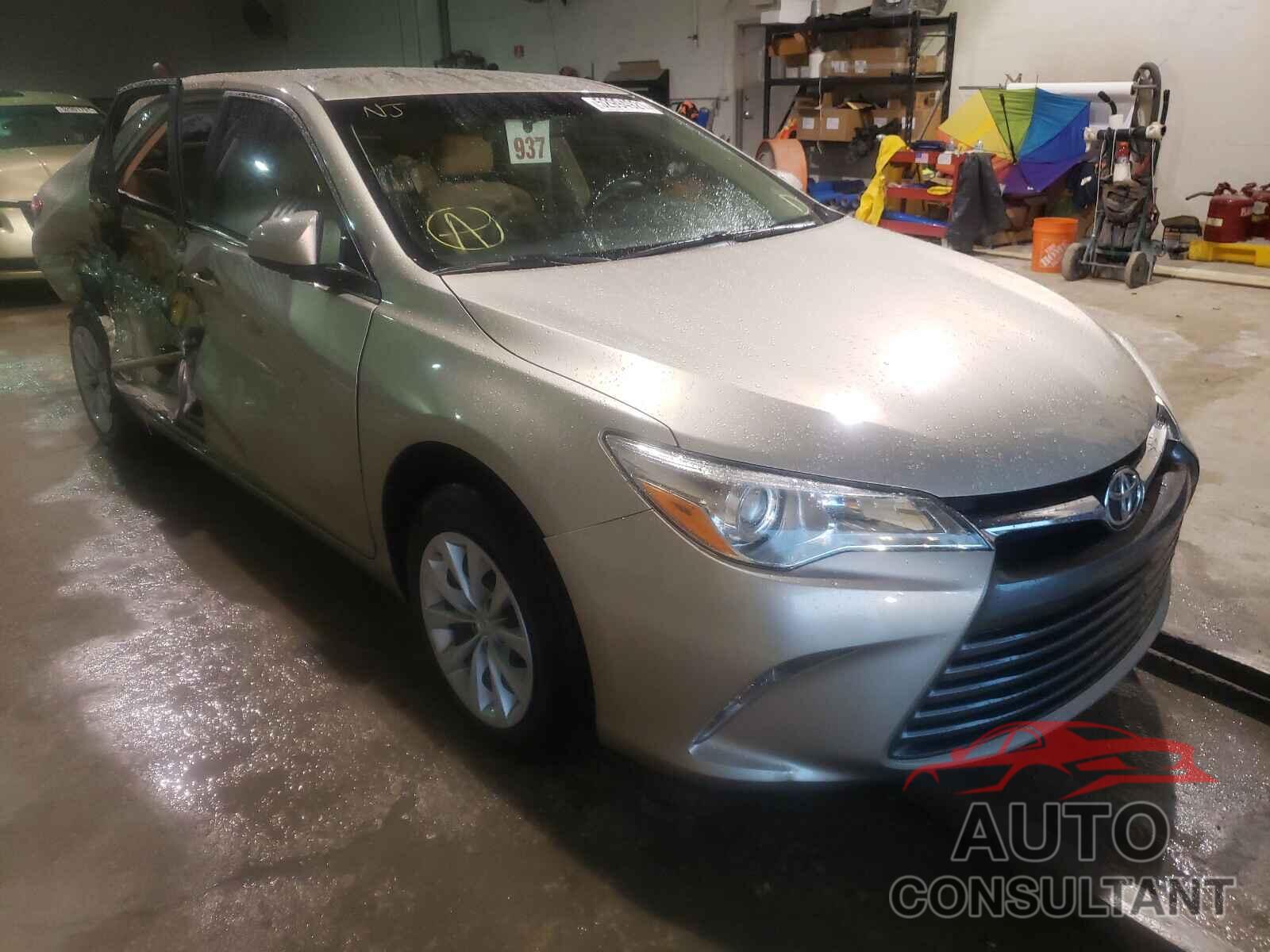 TOYOTA CAMRY 2016 - 4T4BF1FK2GR565912