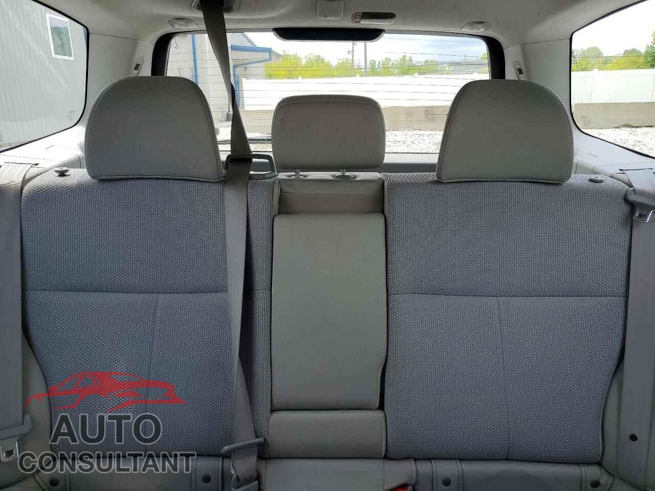 SUBARU FORESTER 2013 - JF2SHABC5DG431902