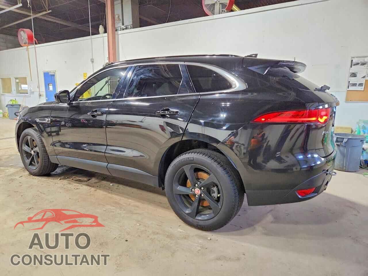 JAGUAR F-PACE 2017 - SADCK2BV4HA068002