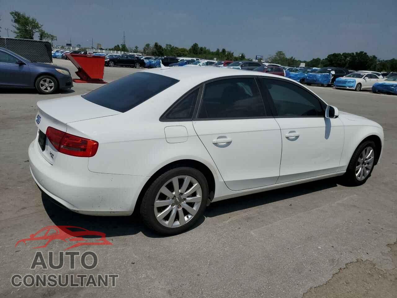 AUDI A4 2013 - WAUBFAFL1DN037093