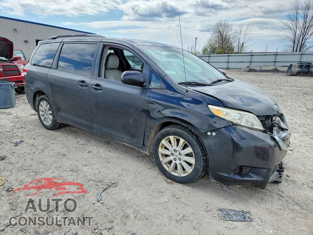 TOYOTA SIENNA 2012 - 5TDDK3DC2CS047176