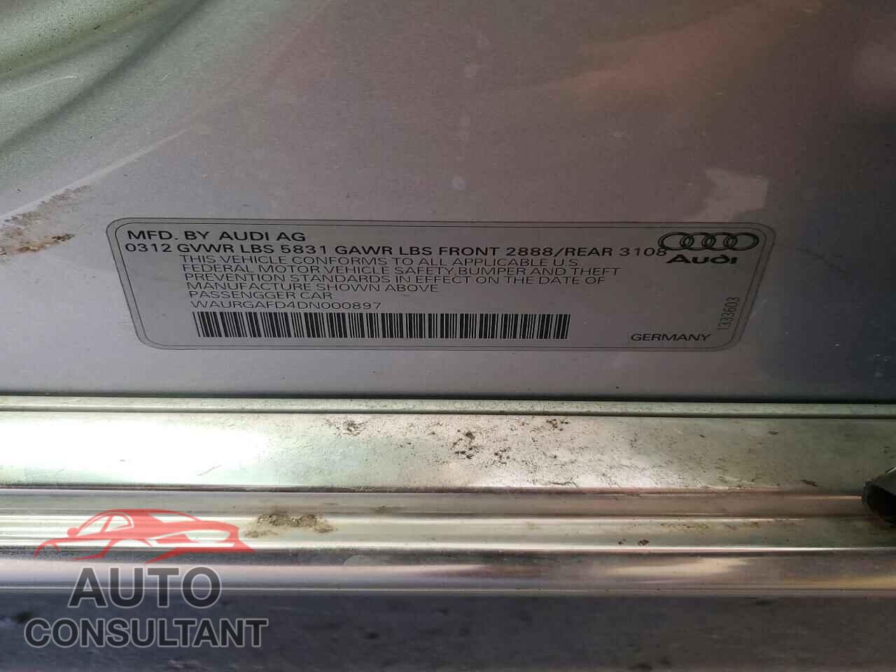 AUDI A8 2013 - WAURGAFD4DN000897