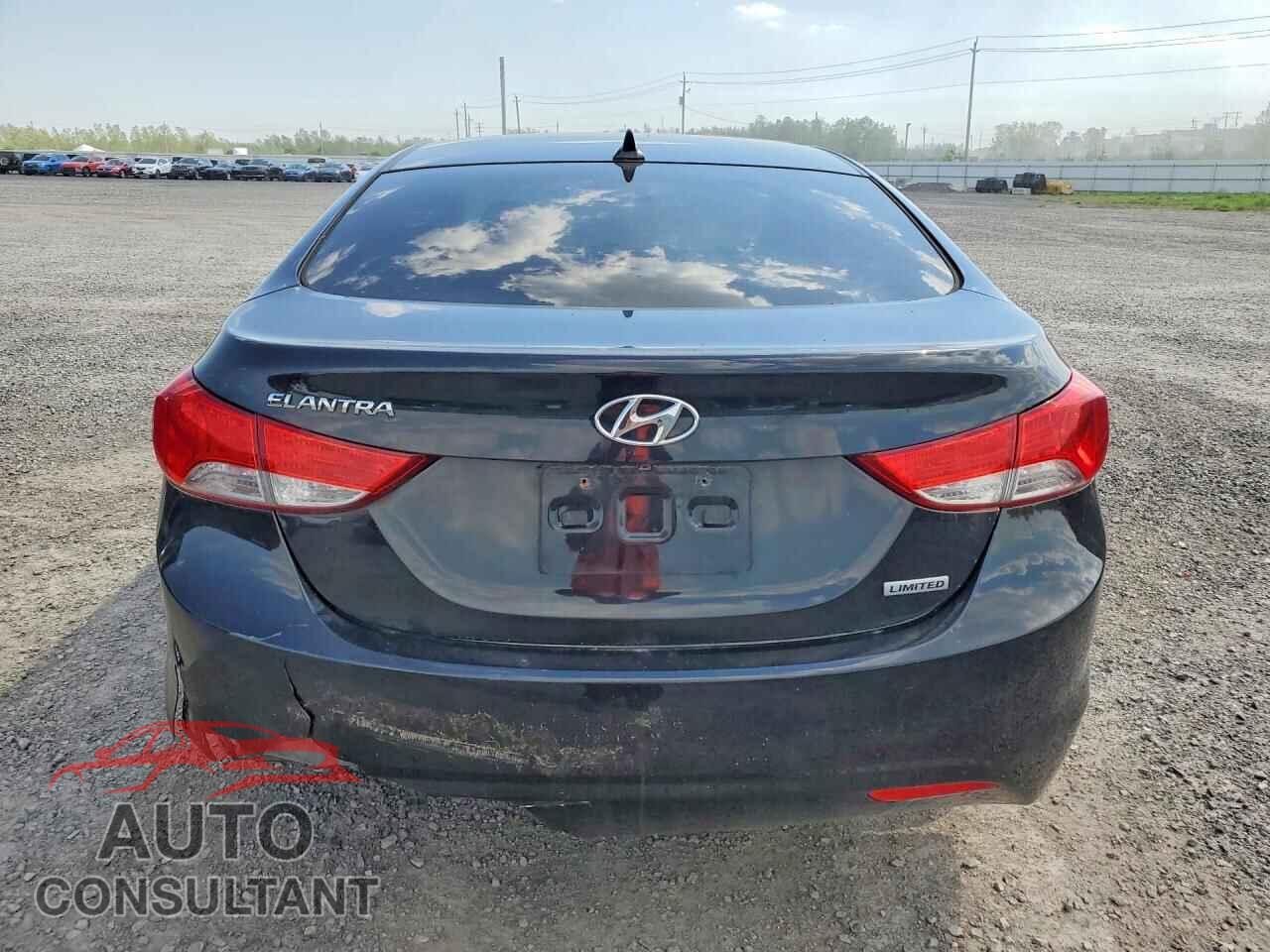 HYUNDAI ELANTRA 2012 - 5NPDH4AE4CH107782
