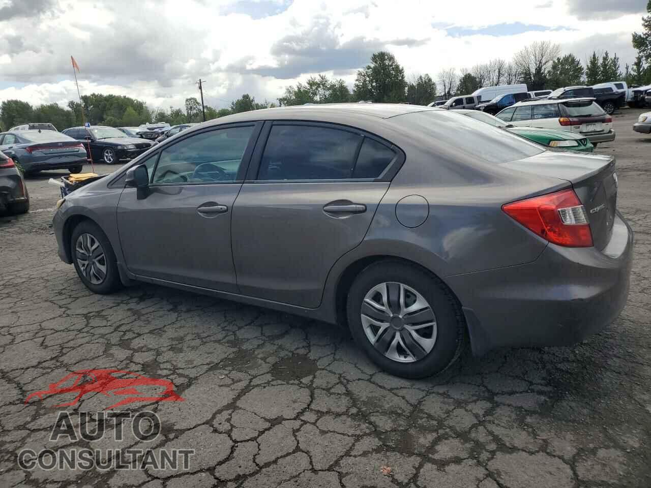 HONDA CIVIC 2012 - 2HGFB2F57CH585261