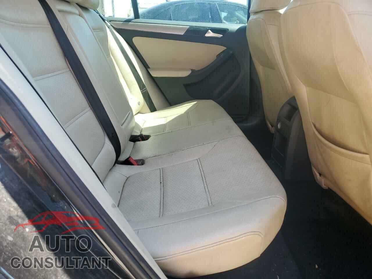 VOLKSWAGEN JETTA 2017 - 3VWDB7AJ9HM384880