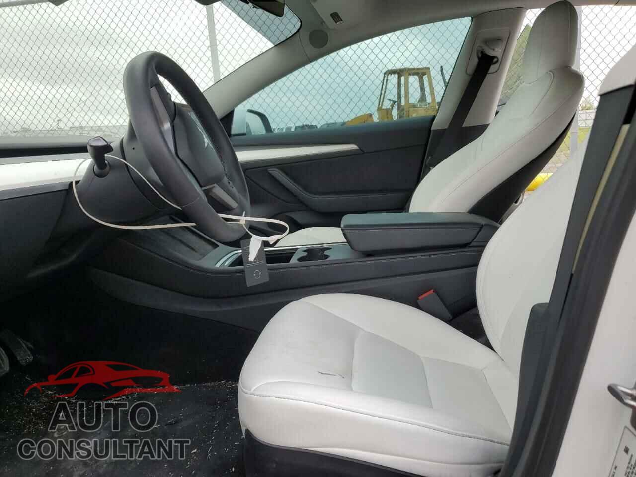 TESLA MODEL 3 2021 - 5YJ3E1EA1MF092118