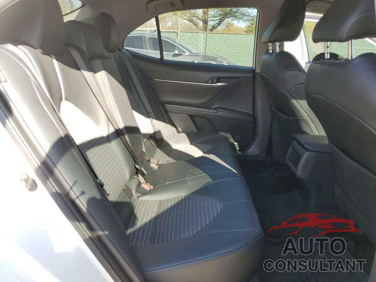 TOYOTA CAMRY 2021 - 4T1G11AK2MU568567