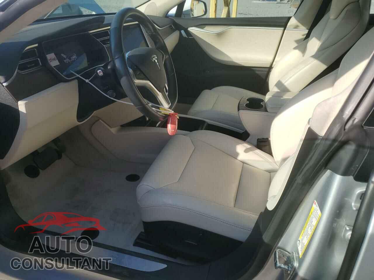 TESLA MODEL S 2017 - 5YJSA1E2XHF213086