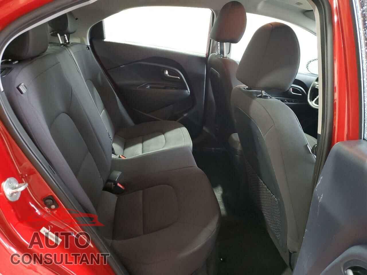 KIA RIO 2014 - KNADN5A38E6406165