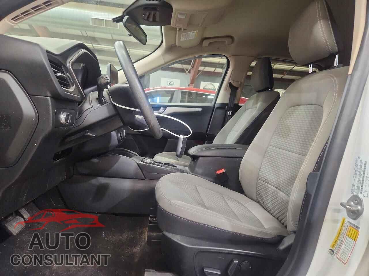 FORD ESCAPE 2020 - 1FMCU9G64LUA64812