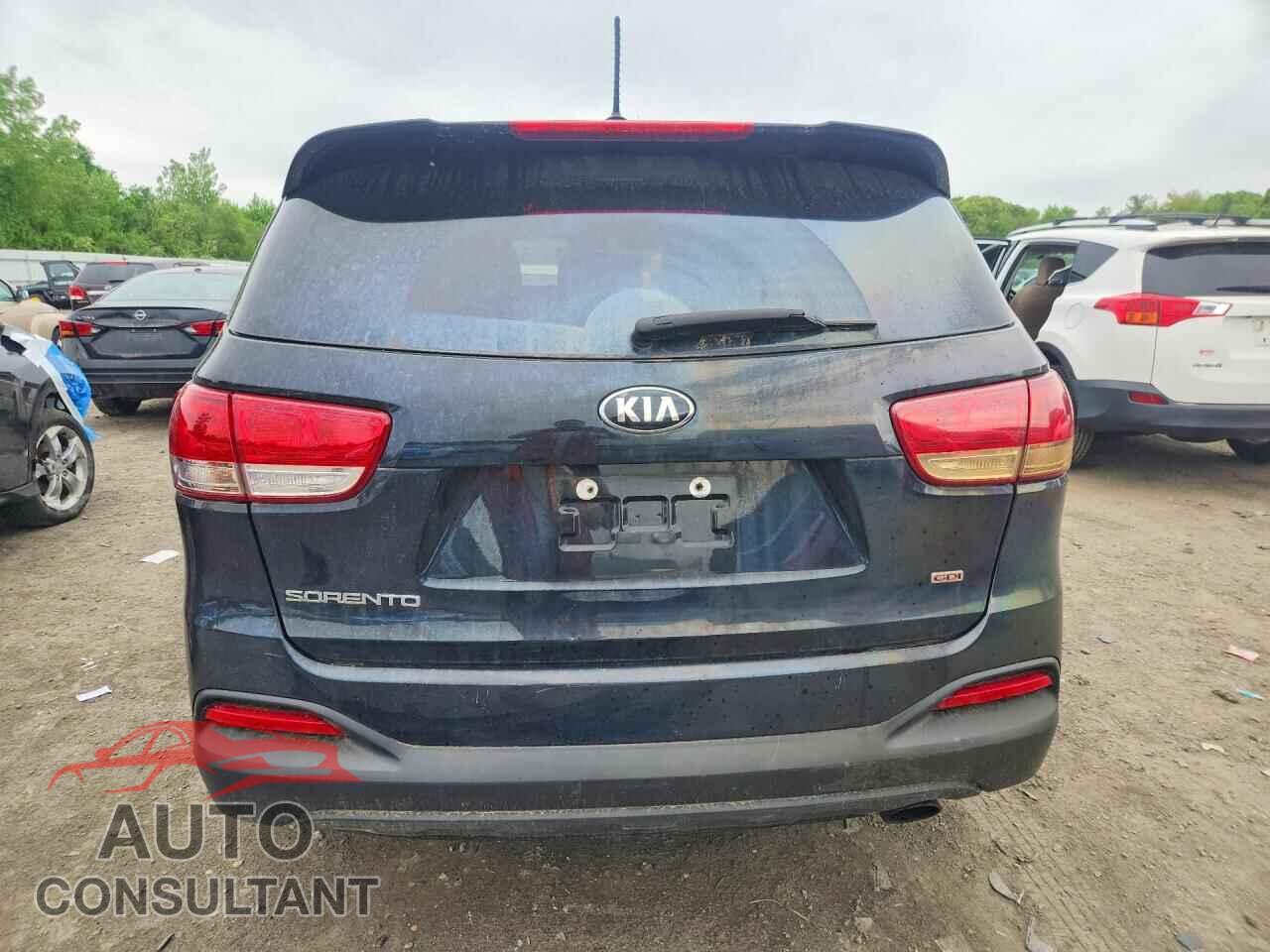 KIA SORENTO 2017 - 5XYPG4A30HG328762