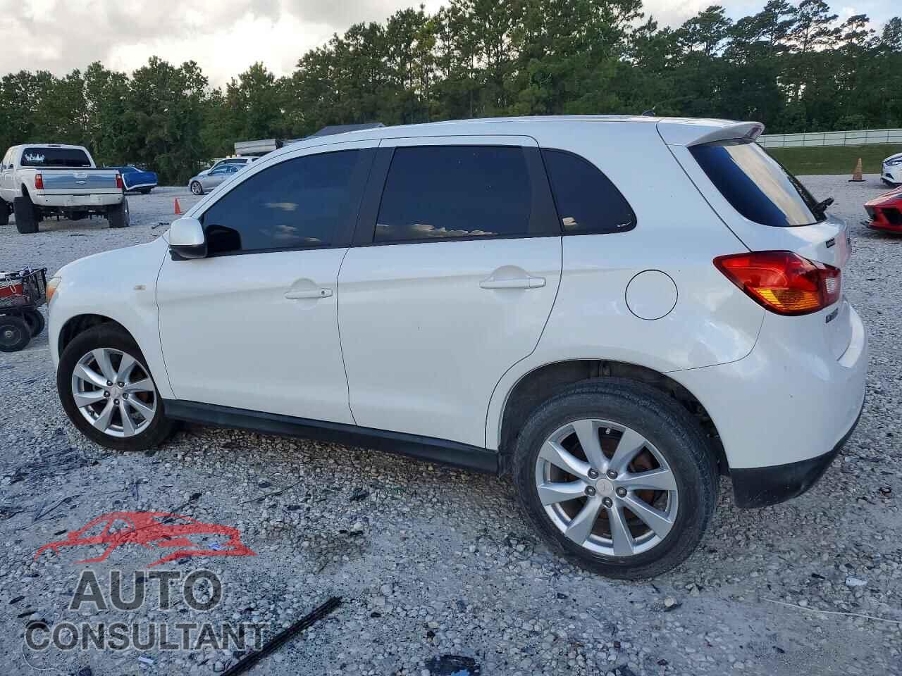 MITSUBISHI OUTLANDER 2013 - 4A4AP3AUXDE013830