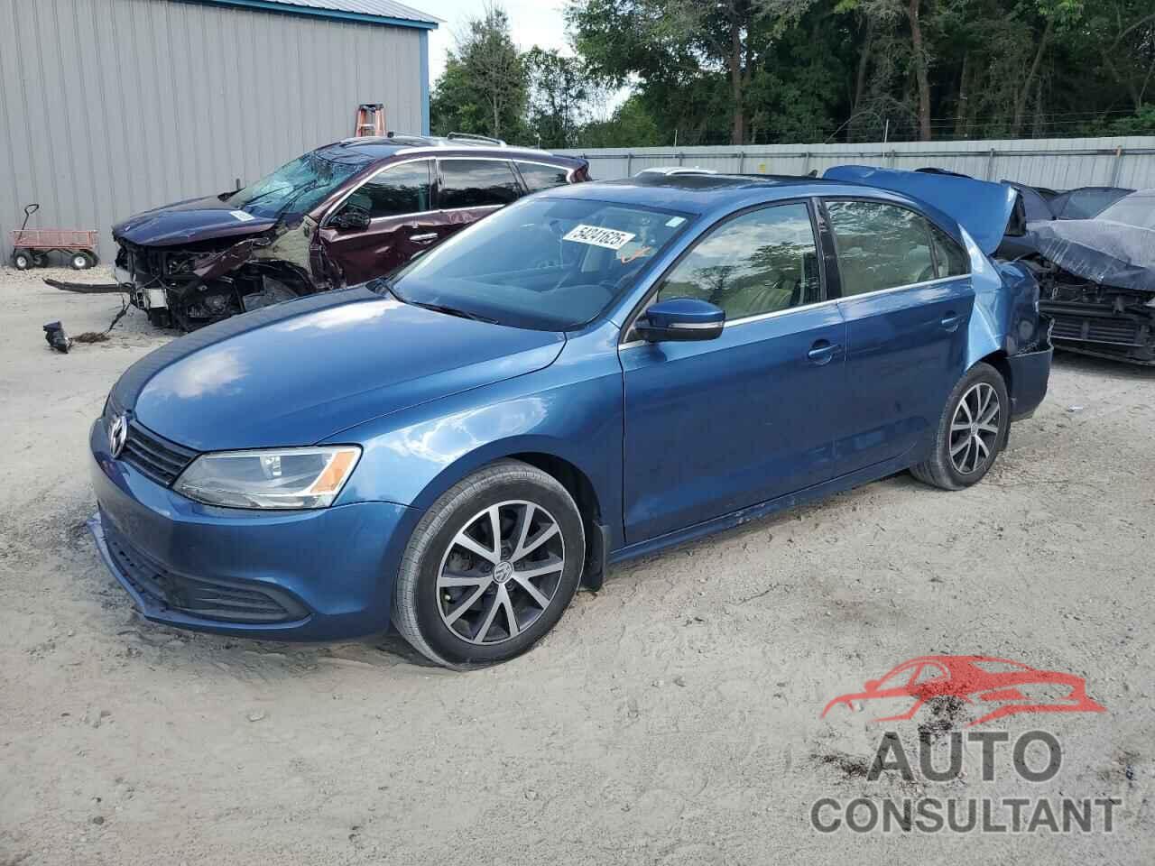VOLKSWAGEN JETTA 2018 - 3VWDB7AJ8JM257303