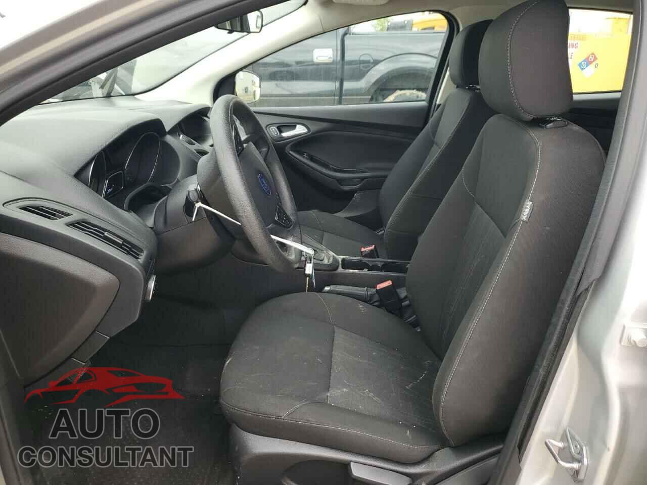 FORD FOCUS 2017 - 1FADP3F29HL259240