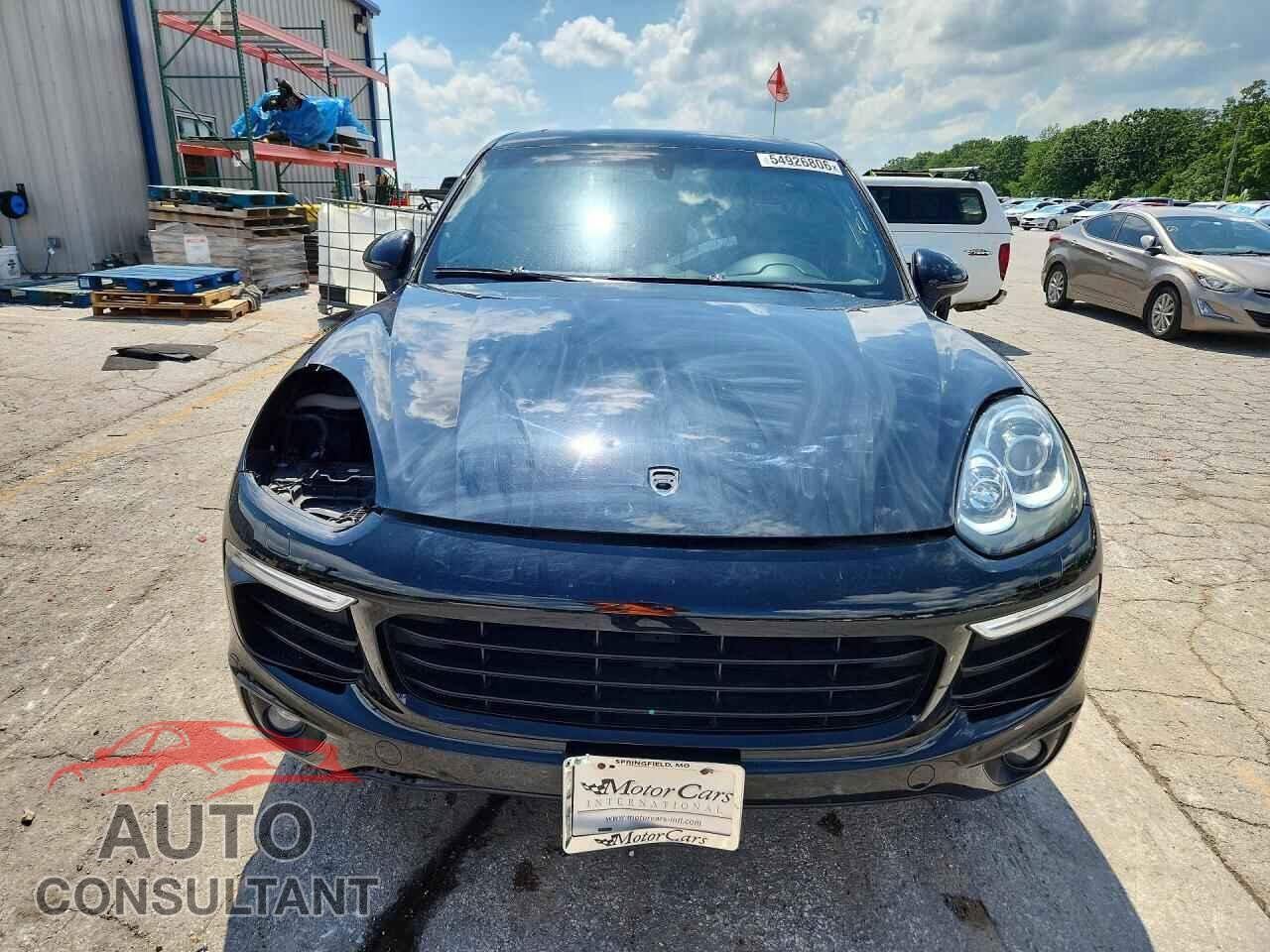 PORSCHE CAYENNE 2017 - WP1AA2A29HKA80782