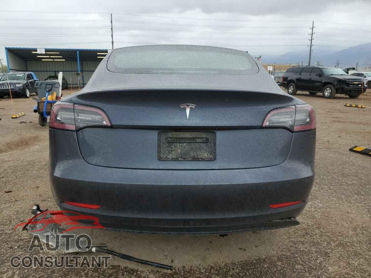 TESLA MODEL 3 2020 - 5YJ3E1EA3LF800643