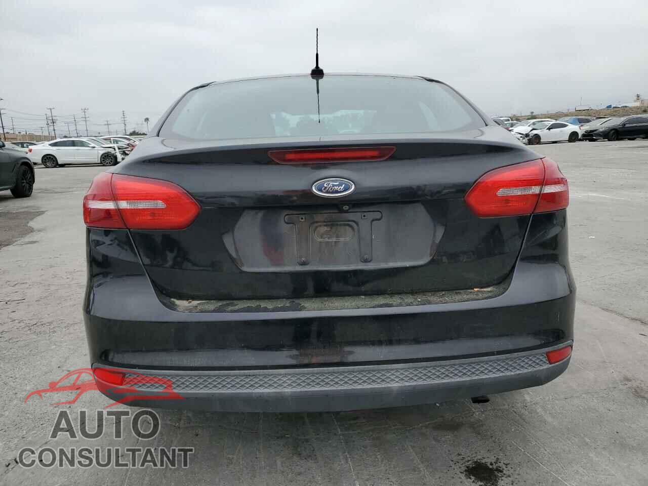 FORD FOCUS 2015 - 1FADP3F21FL307763