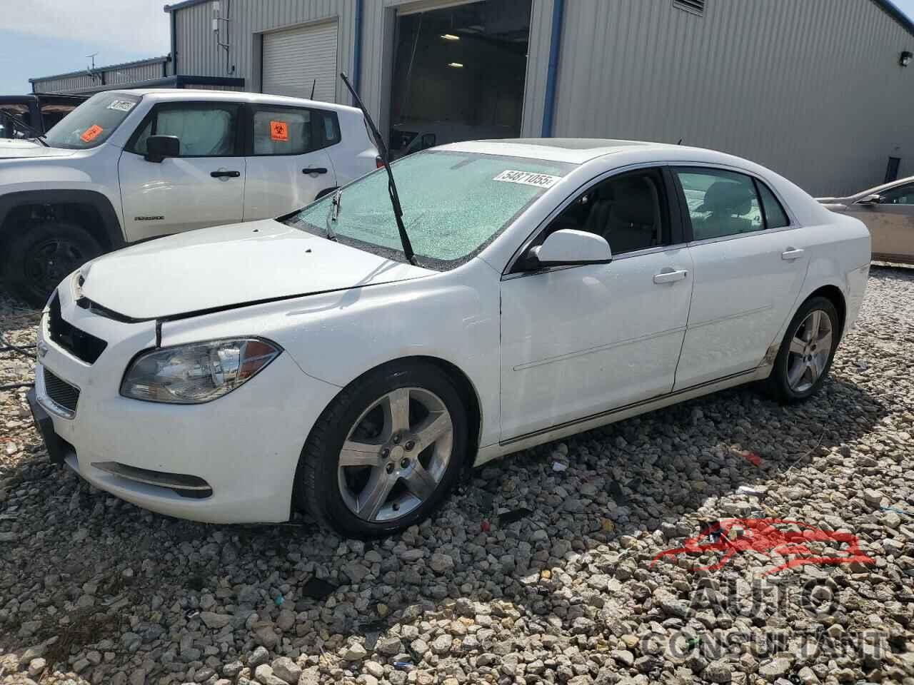 CHEVROLET MALIBU 2011 - 1G1ZD5E71BF393935