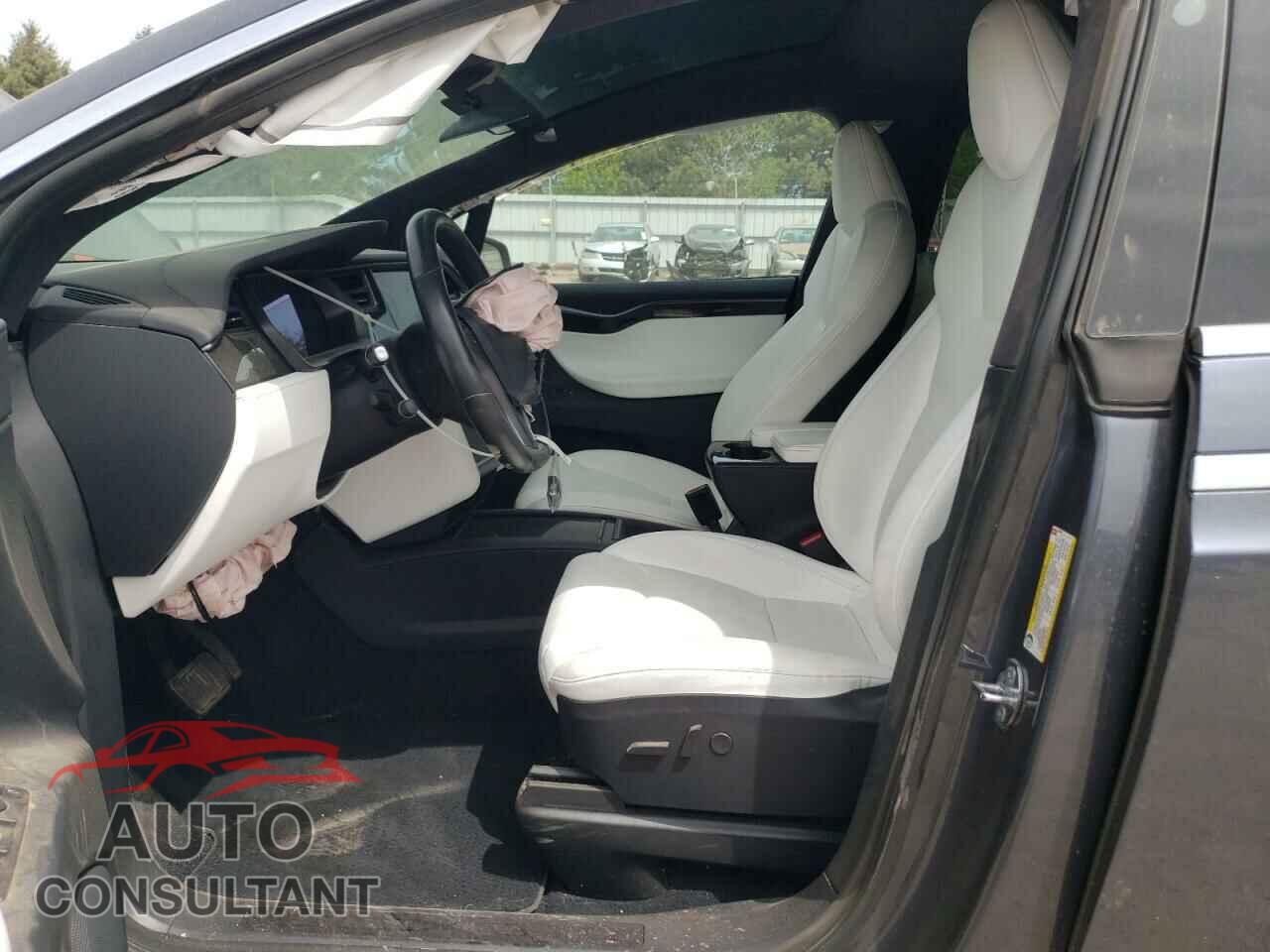 TESLA MODEL X 2020 - 5YJXCAE24LF234041