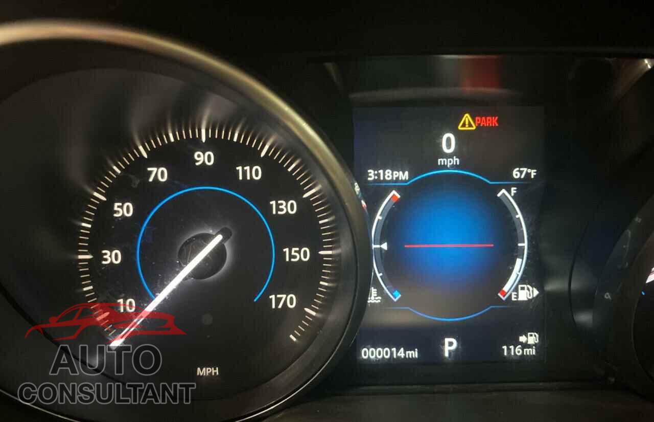 JAGUAR F-PACE 2017 - SADCK2BV4HA897362