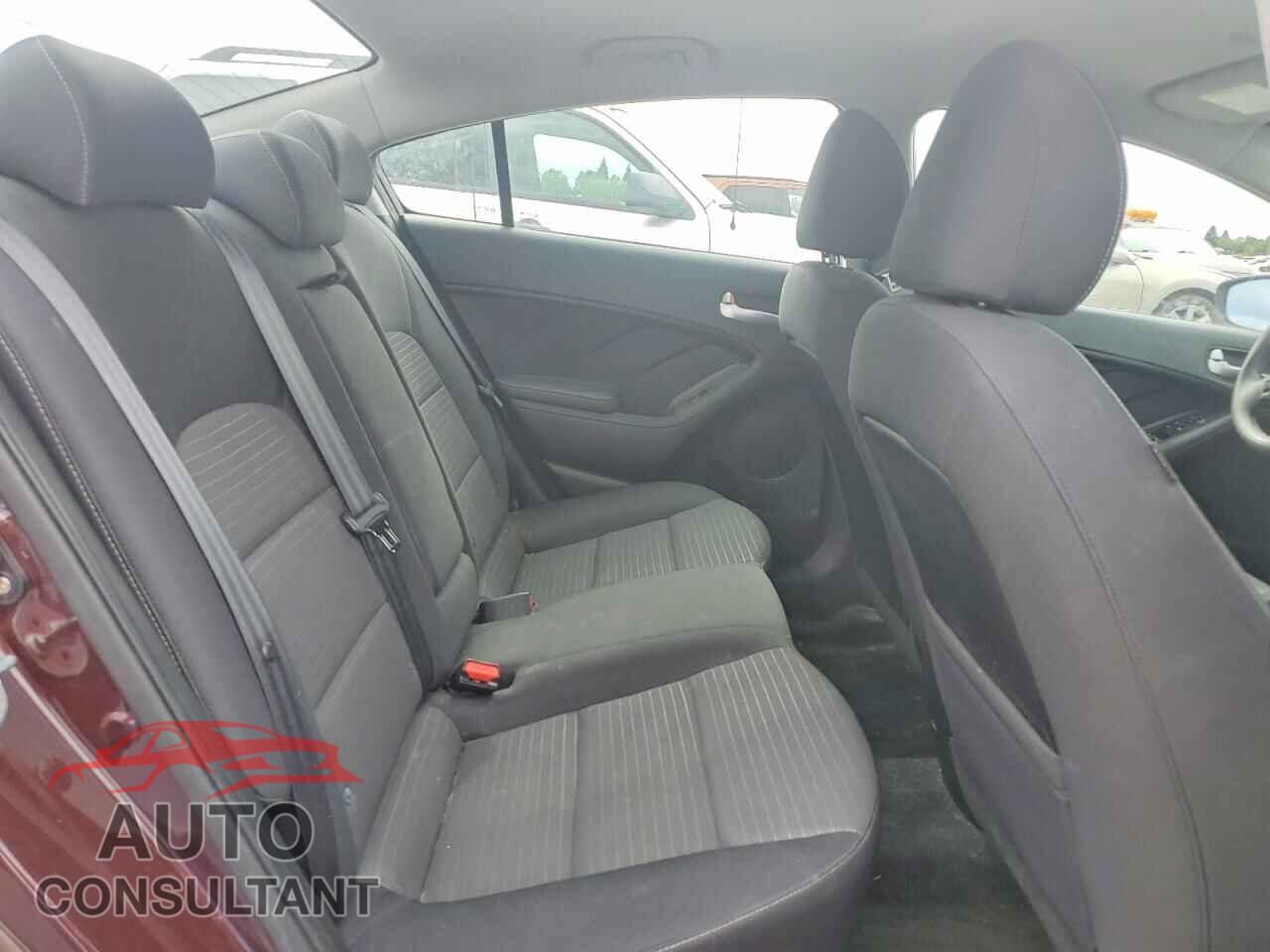 KIA FORTE 2017 - 3KPFL4A78HE144936