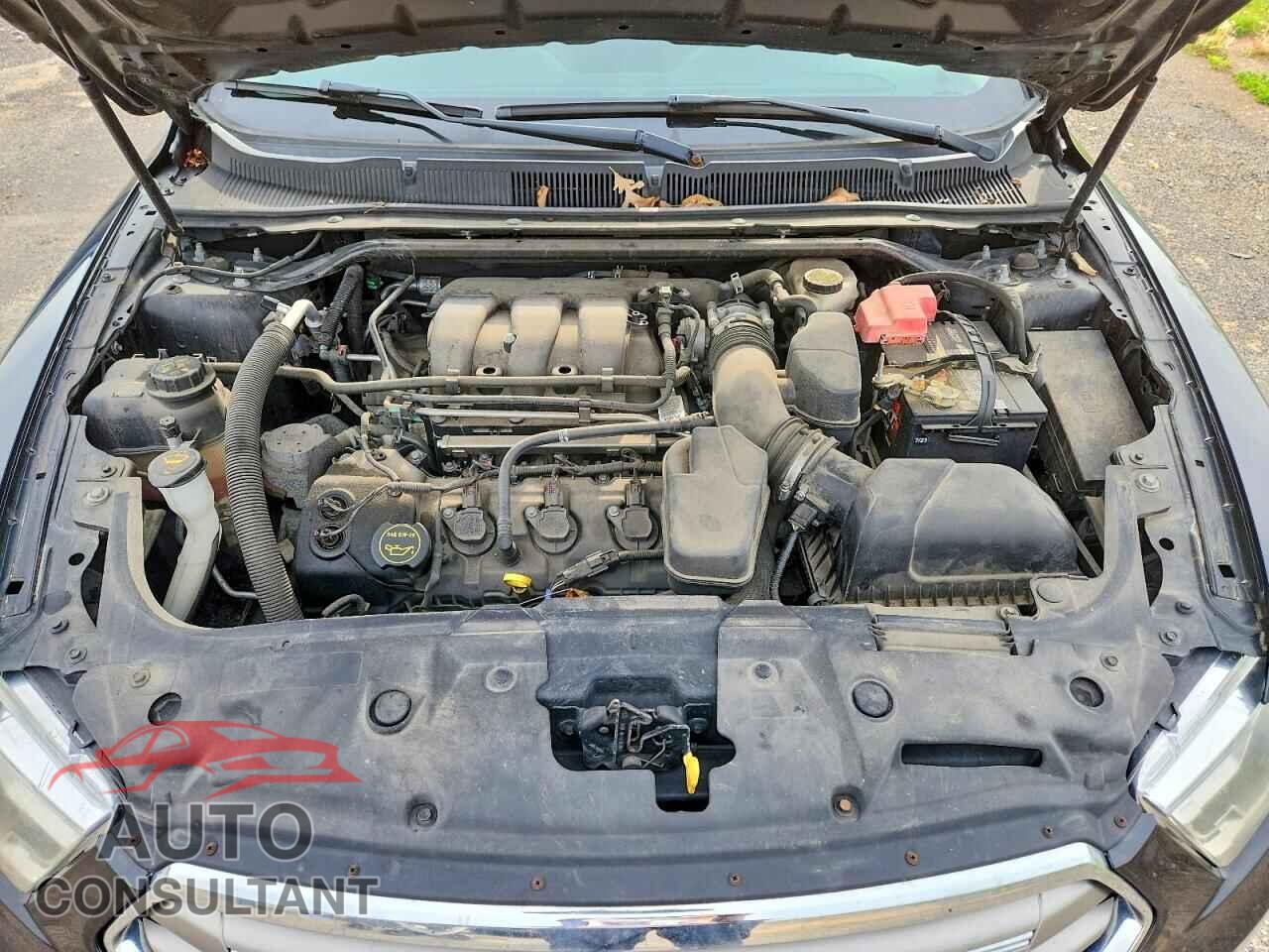 FORD TAURUS 2015 - 1FAHP2D84FG117676
