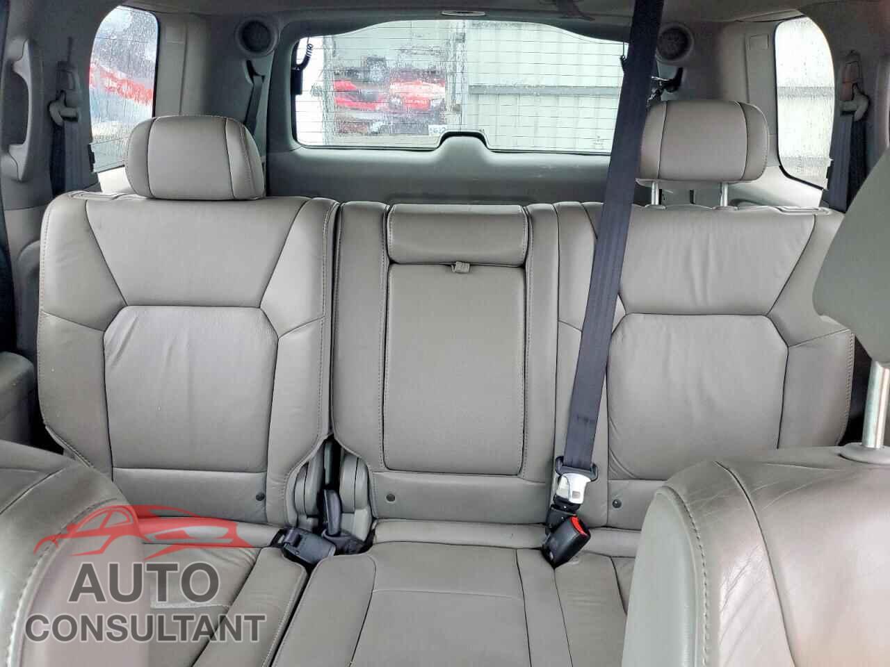 HONDA PILOT 2011 - 5FNYF4H61BB071262
