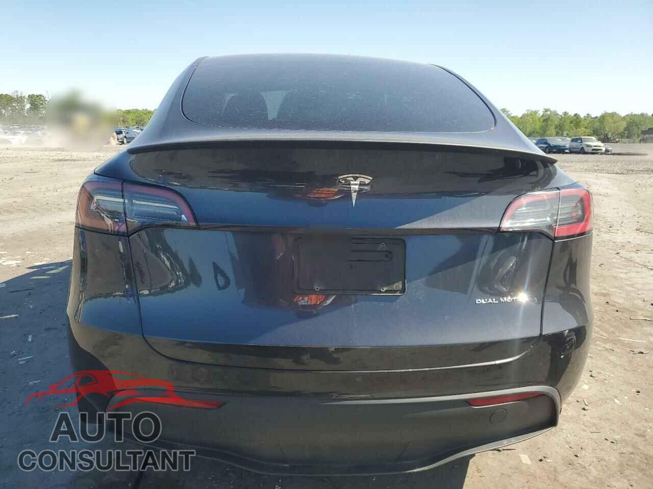 TESLA MODEL Y 2024 - 7SAYGDEE8RA276936