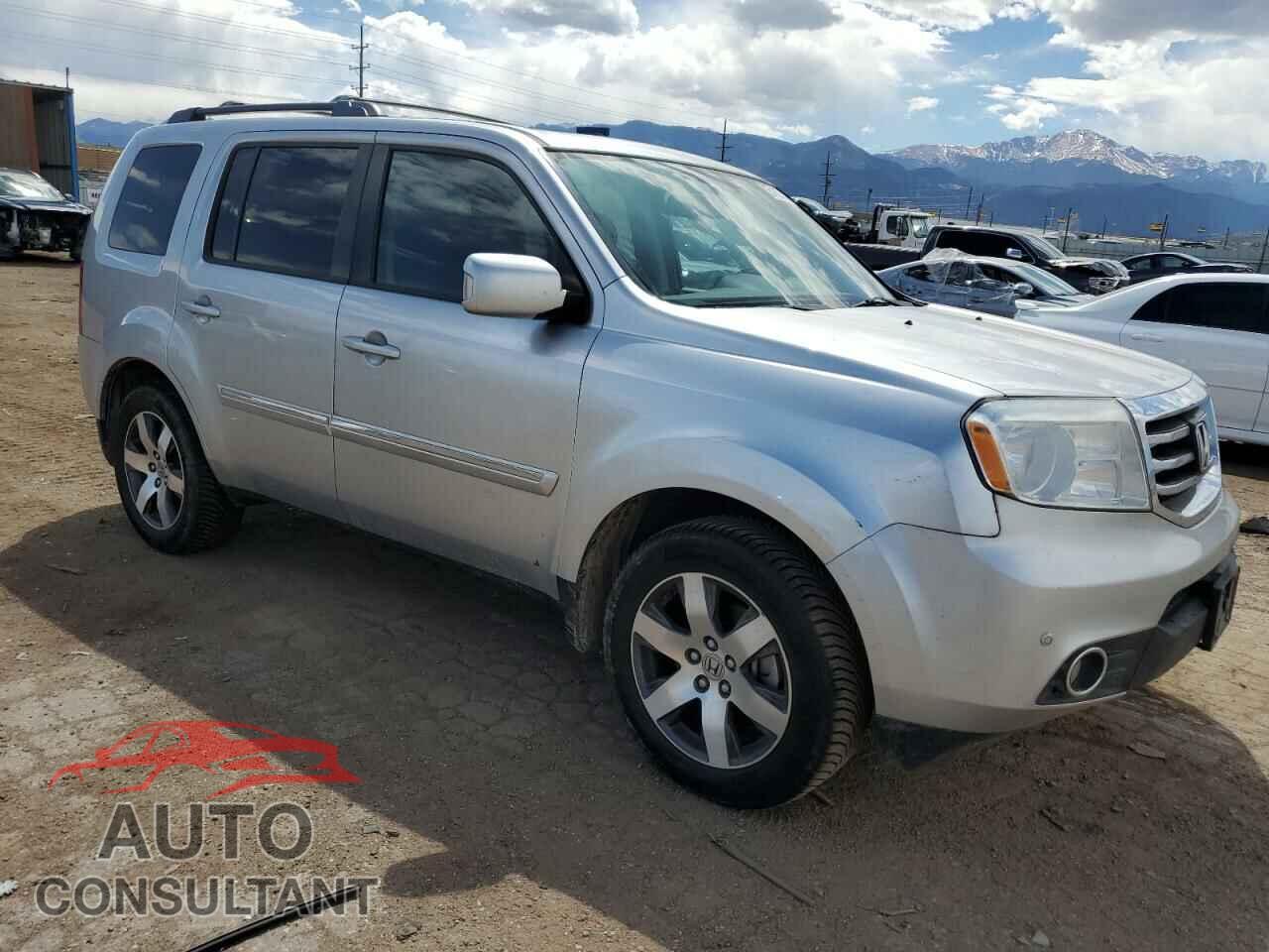 HONDA PILOT 2013 - 5FNYF4H90DB021465
