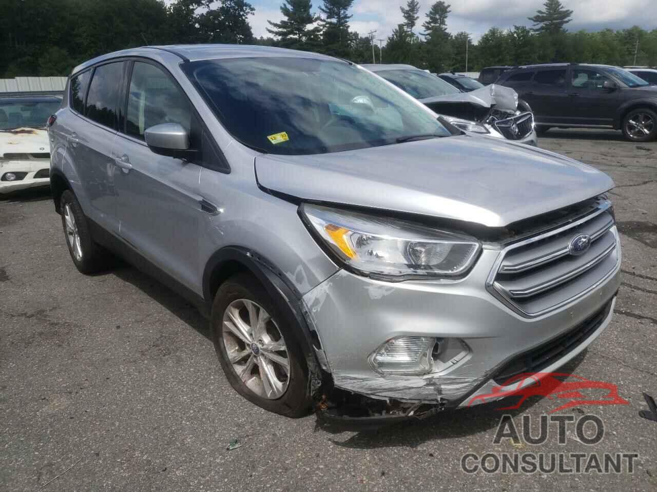 FORD ESCAPE 2017 - 1FMCU9GD8HUC57387