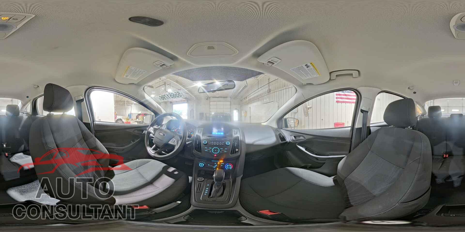 FORD FOCUS 2015 - 1FADP3E27FL272759