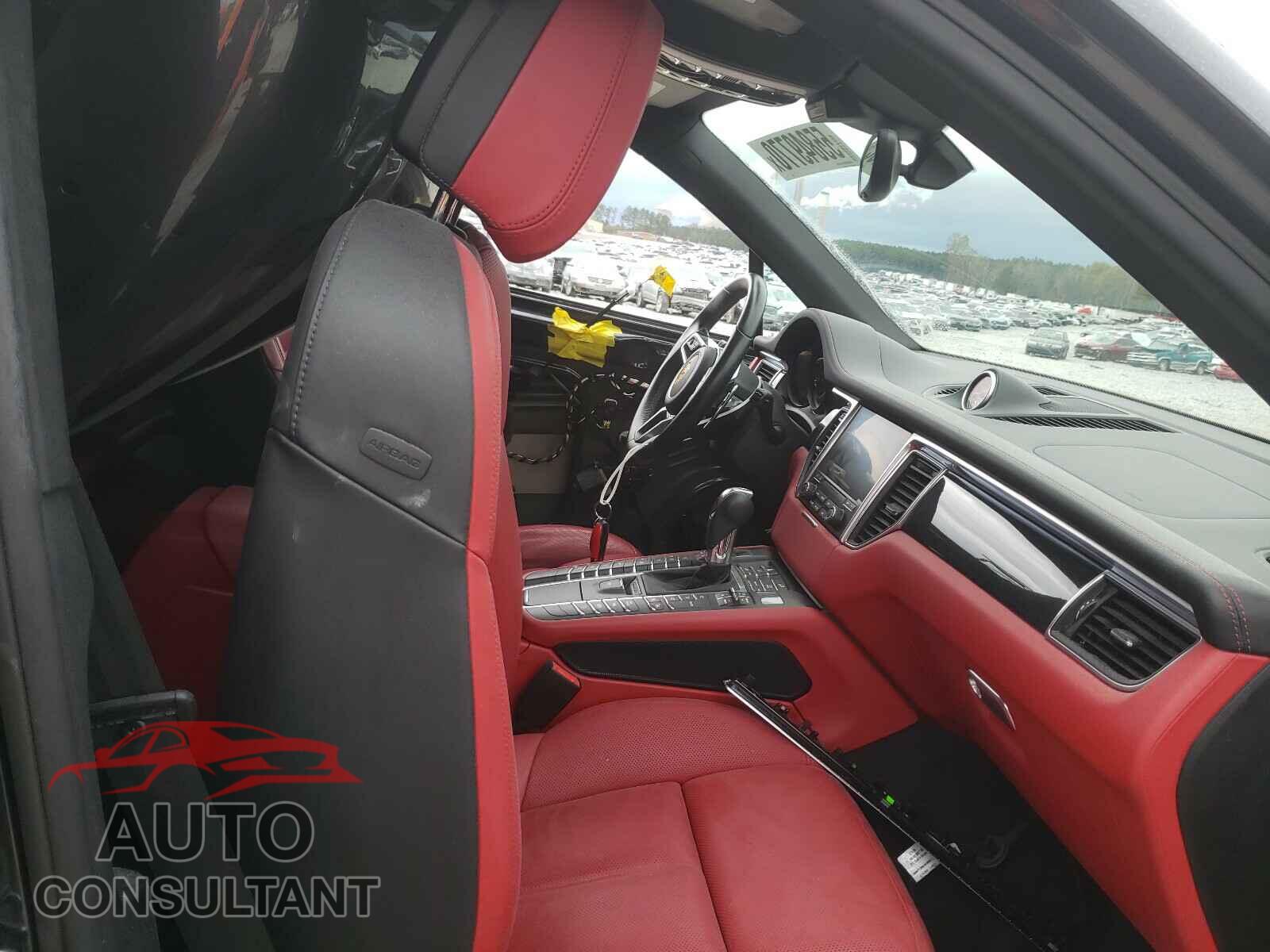 PORSCHE MACAN 2017 - WP1AG2A57HLB54073