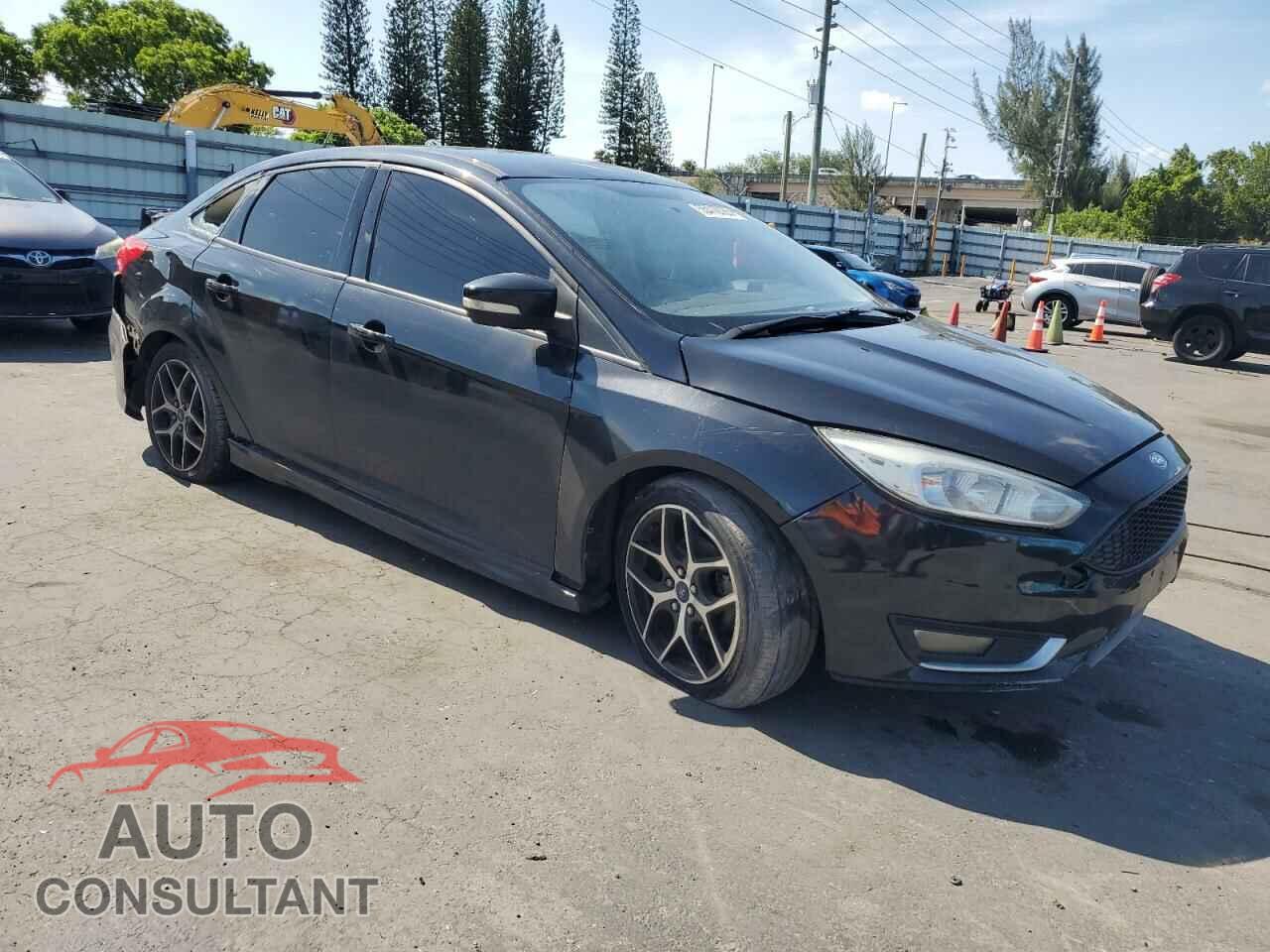 FORD FOCUS 2015 - 1FADP3F28FL268069