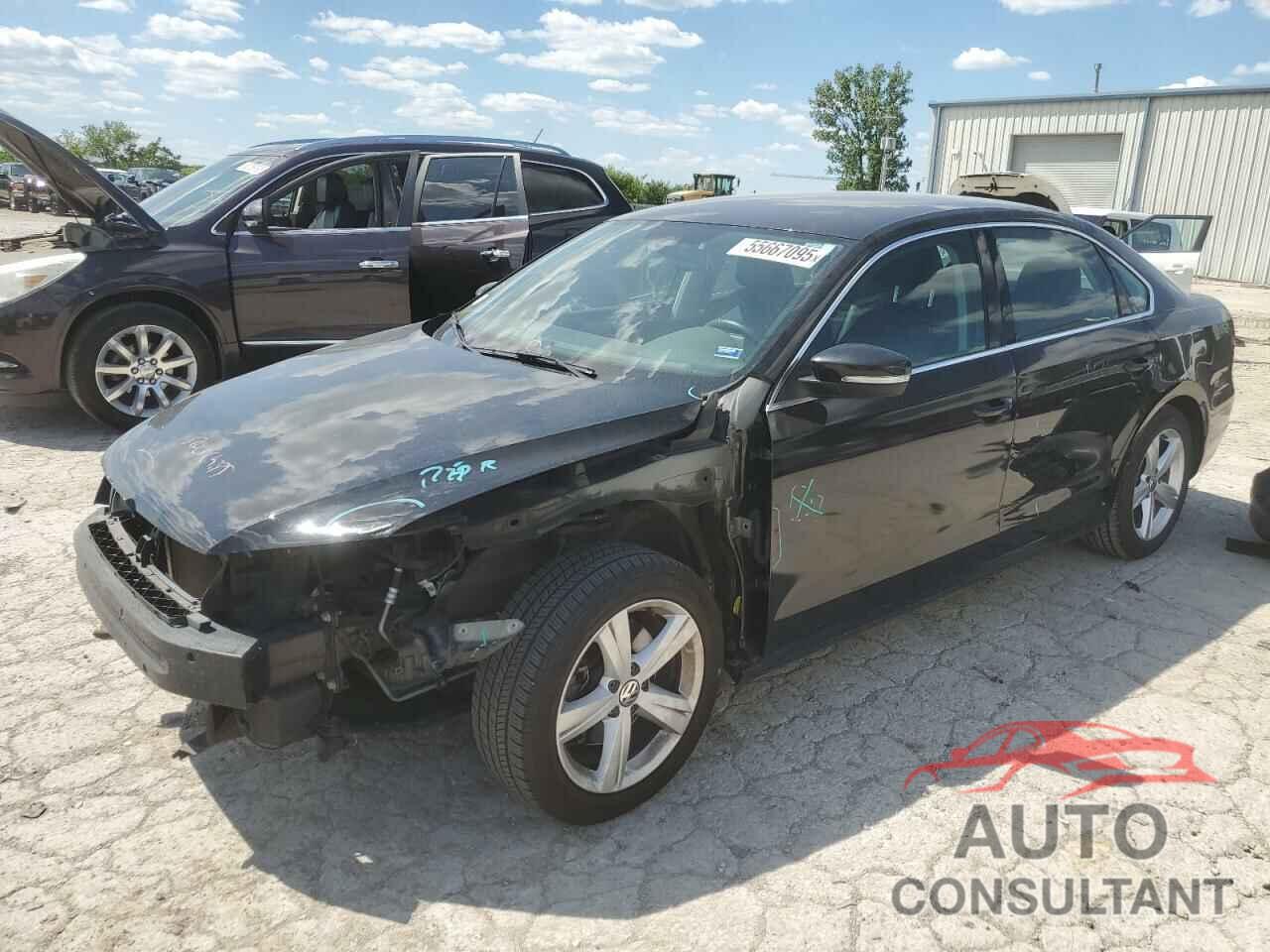 VOLKSWAGEN PASSAT 2013 - 1VWBP7A3XDC100355