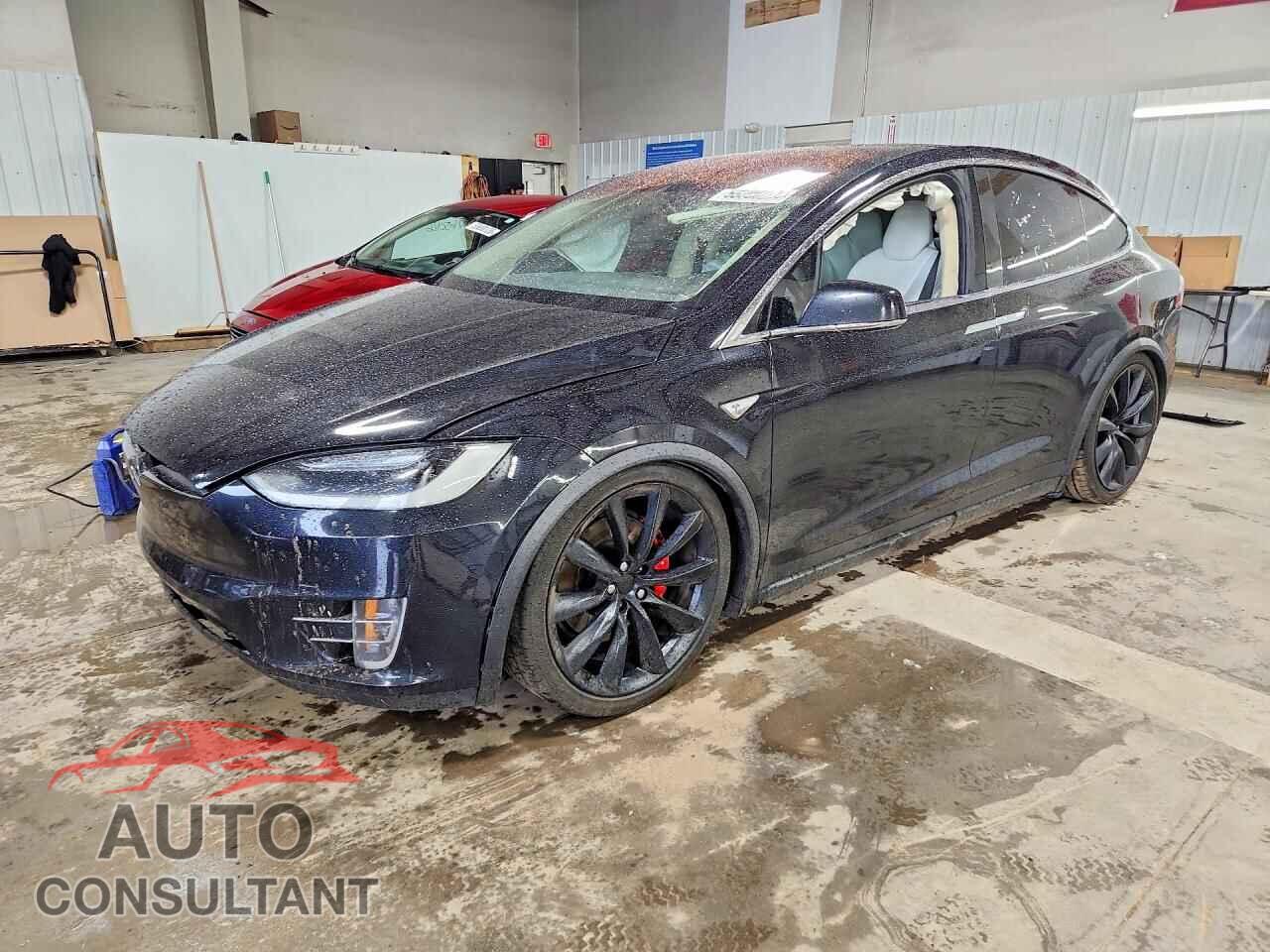 TESLA MODEL X 2016 - 5YJXCBE4XGF000435