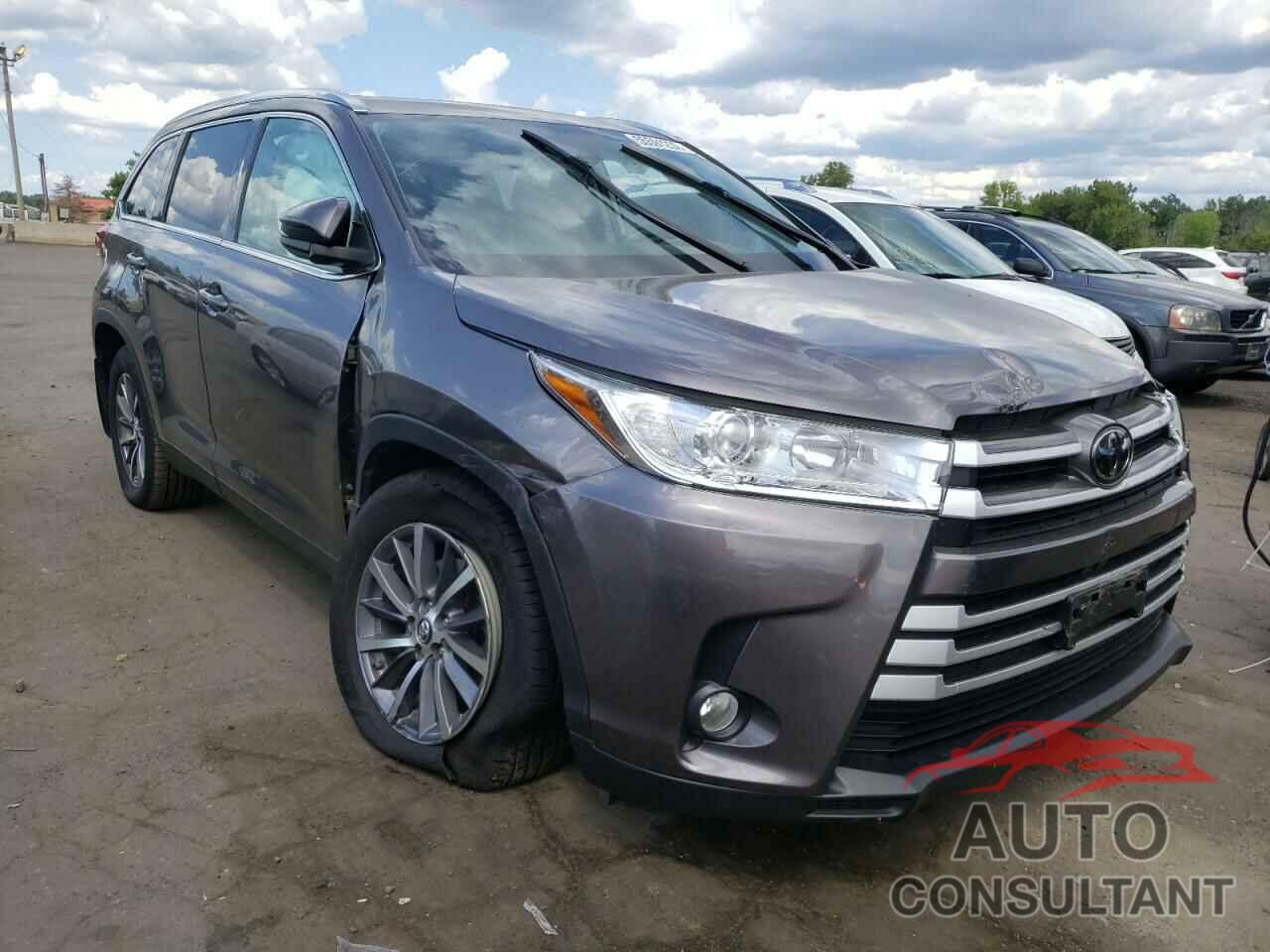 TOYOTA HIGHLANDER 2019 - 5TDJZRFH3KS580498