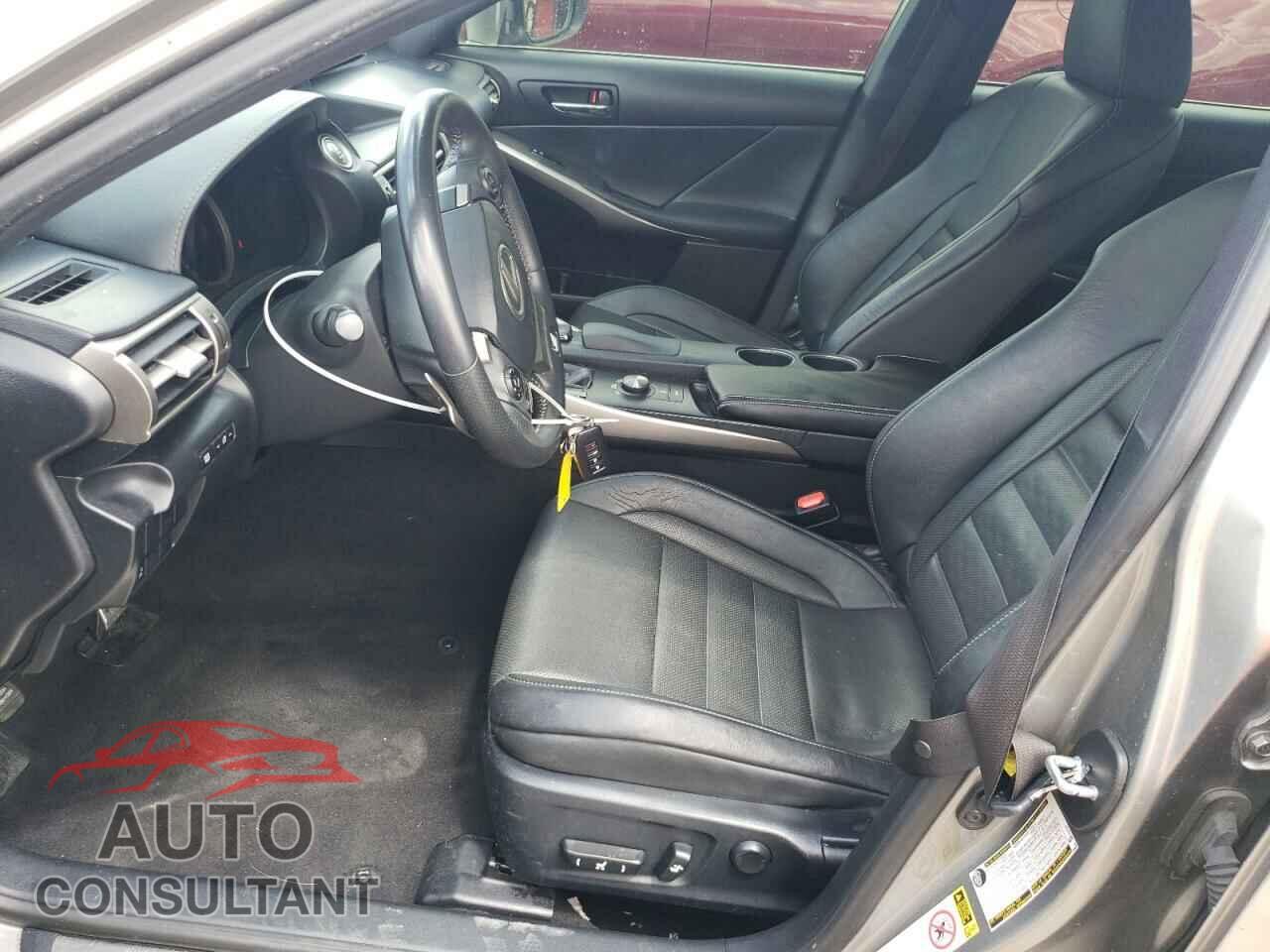 LEXUS IS 2015 - JTHBF1D23F5058686