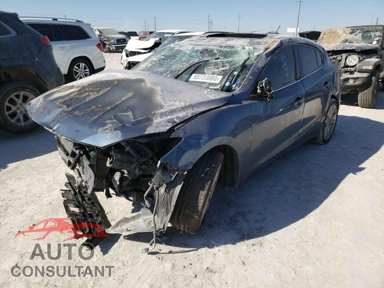 MAZDA 3 2017 - 3MZBN1L32HM146346