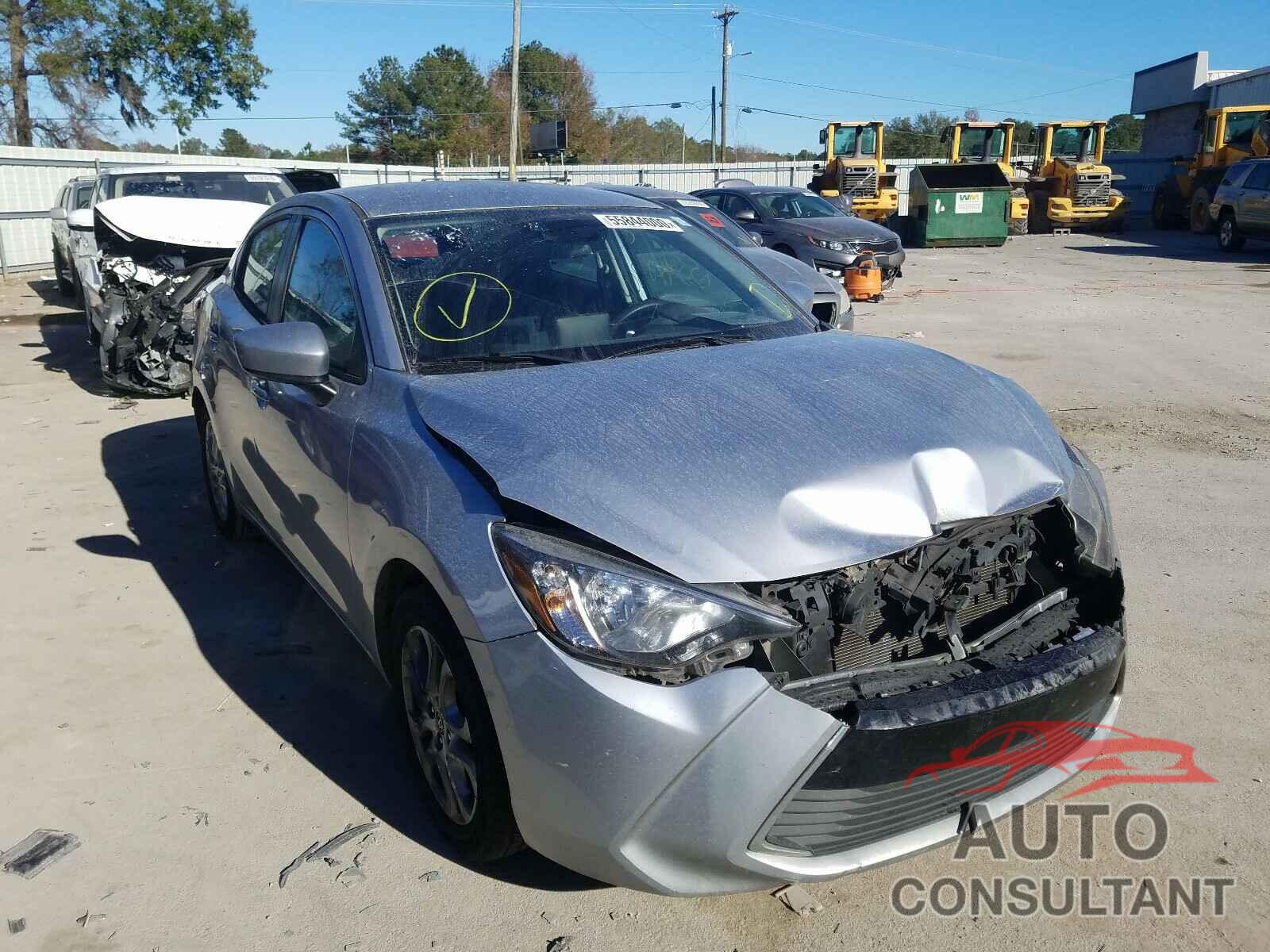 TOYOTA YARIS 2017 - 3MYDLBYV2HY152398