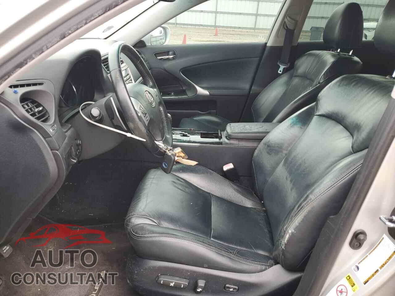 LEXUS IS 2011 - JTHBF5C20B5143388