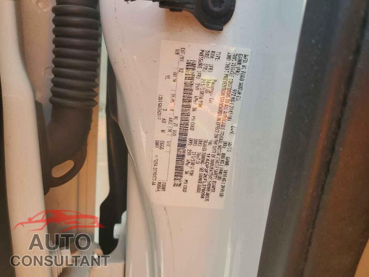 FORD FOCUS 2015 - 1FADP3F26FL376058