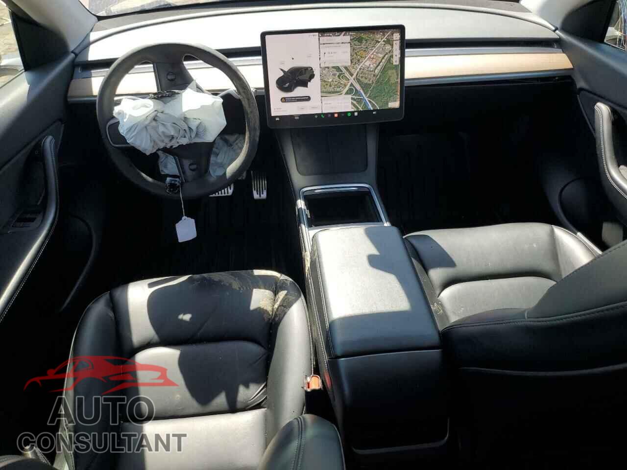 TESLA MODEL Y 2021 - 5YJYGDED2MF210754